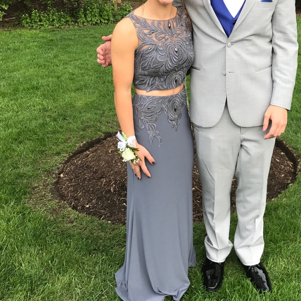 Prom Dress - Picture 2 of 4